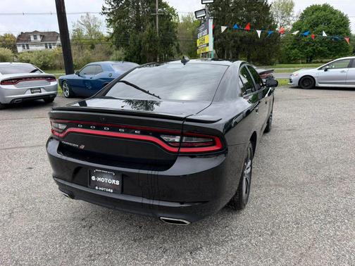 Pitch Black Clearcoat 2019 Dodge Charger SXT