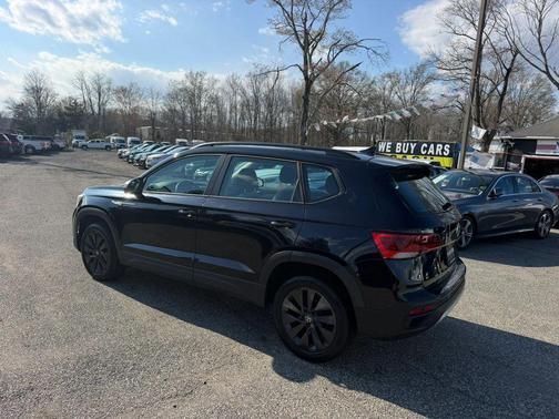 2022 Volkswagen Taos 1.5T S