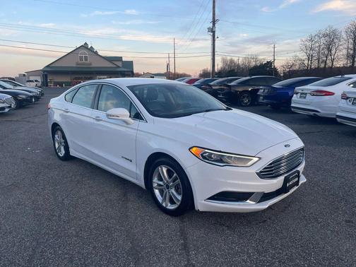 2018 Ford Fusion Hybrid SE