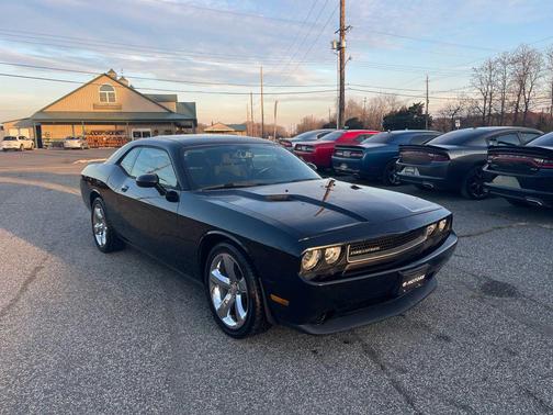 2014 Dodge Challenger SXT