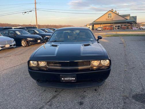 2014 Dodge Challenger SXT
