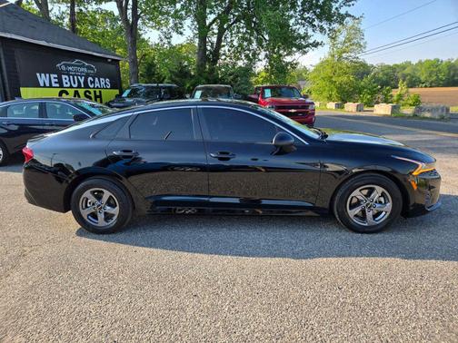 Ebony Black 2023 Kia K5 LXS