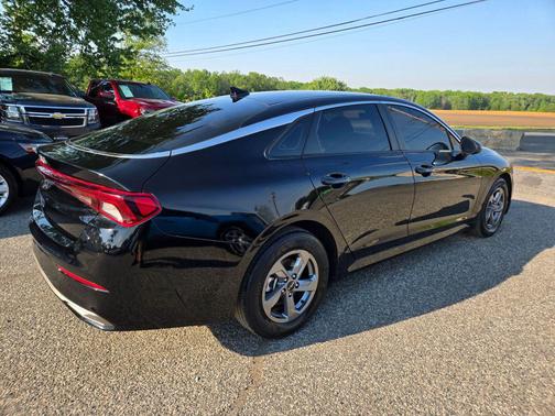 Ebony Black 2023 Kia K5 LXS
