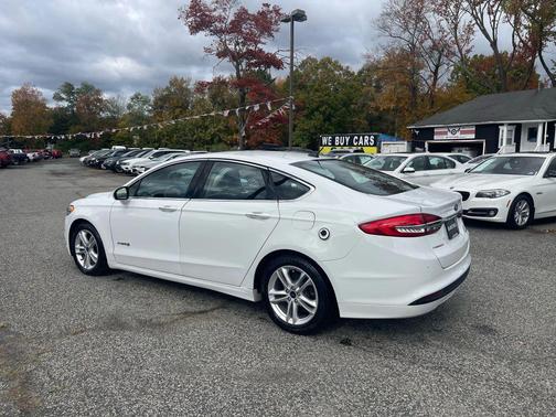 2018 Ford Fusion Hybrid SE