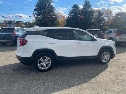 2024 GMC Terrain SLE