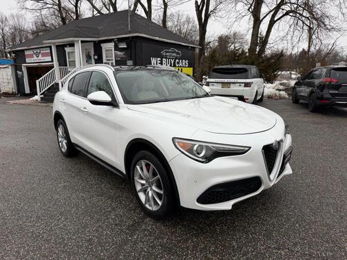 2019 Alfa Romeo Stelvio Ti Sport