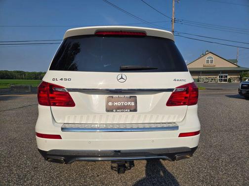 White 2016 Mercedes-Benz GL-Class 4MATIC