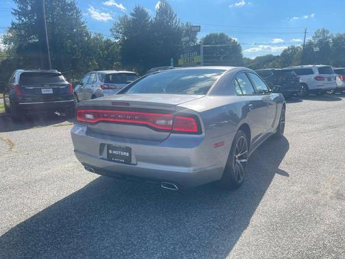 2014 Dodge Charger SE