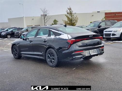 2025 Kia K5 LXS