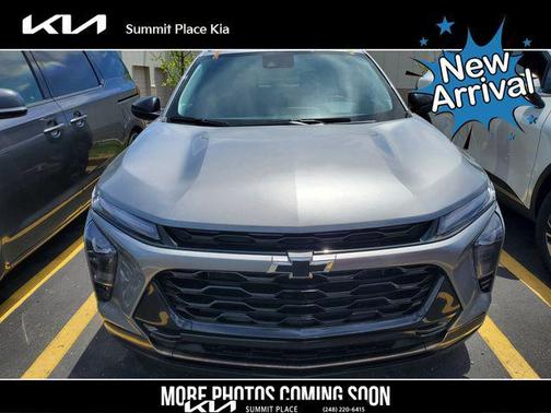 Sterling Gray Metallic 2024 Chevrolet Trax FWD ACTIV