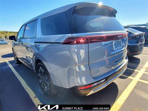 2024 Kia Carnival EX