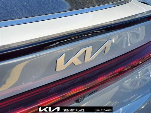 2022 Kia K5 GT-Line