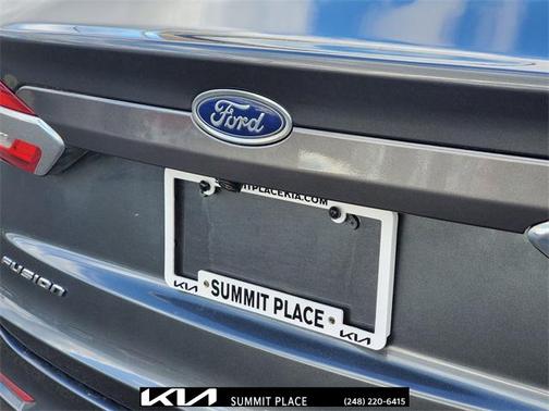 2020 Ford Fusion SE
