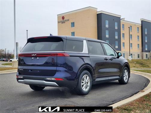 2023 Kia Carnival LX