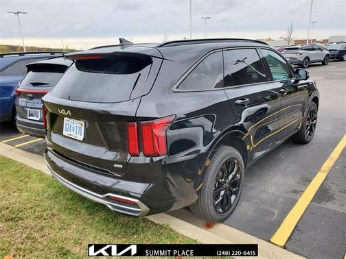 2023 Kia Sorento SX