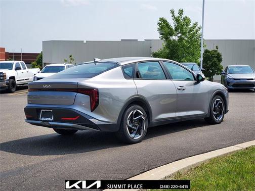 2025 Kia K4 EX