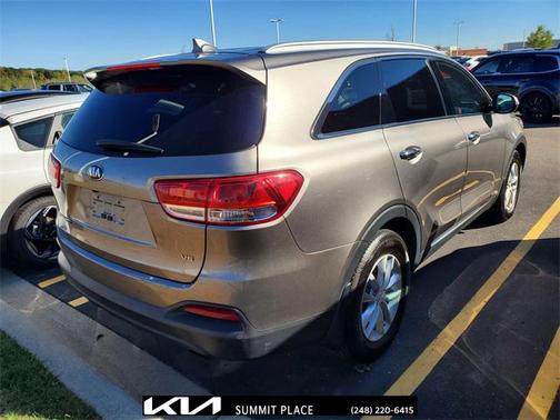 2017 Kia Sorento LX