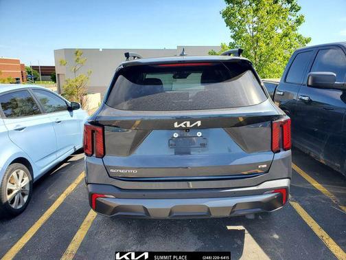 Gravity Grey 2024 Kia Sorento SX