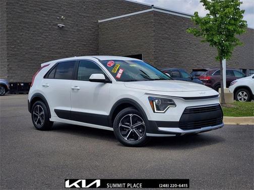 2023 Kia Niro LX