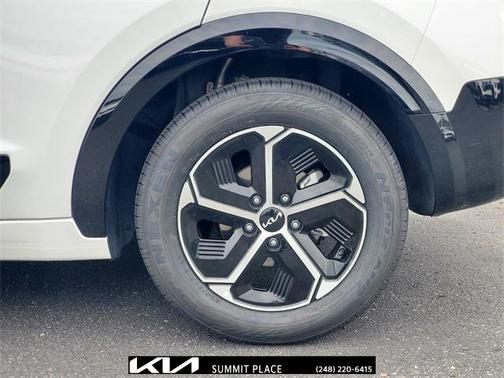 2023 Kia Niro SX