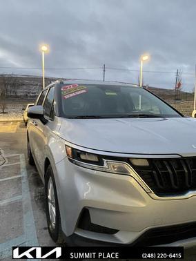 2022 Kia Carnival LXS