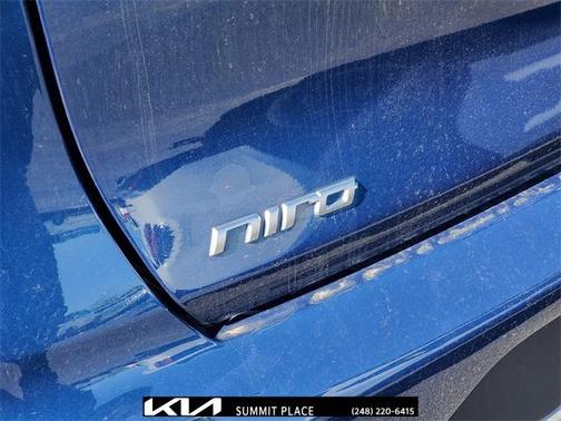 2022 Kia Niro LXS