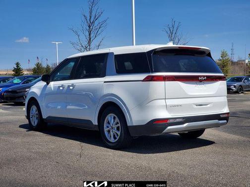 Snow White Pearl 2024 Kia Carnival LX