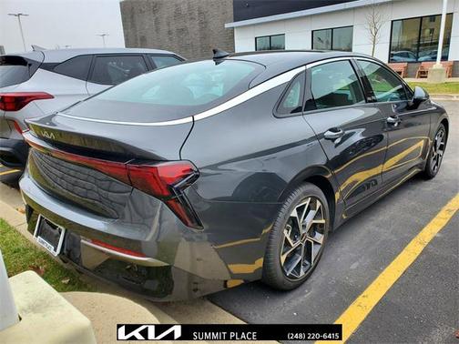 2025 Kia K5 EX