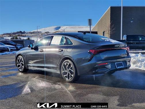 2025 Kia K5 EX