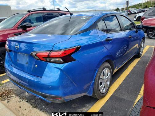 Electric Blue Metallic 2024 Nissan Versa 1.6 S