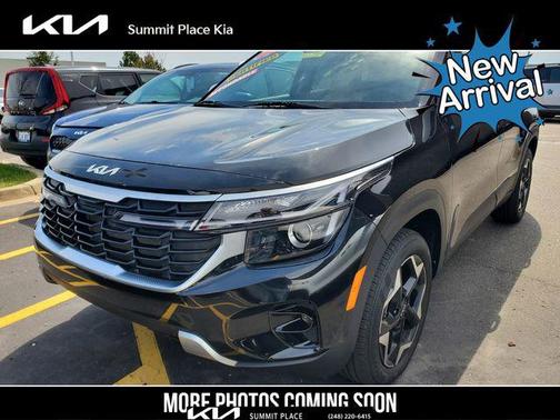 Fusion Black 2024 Kia Seltos EX