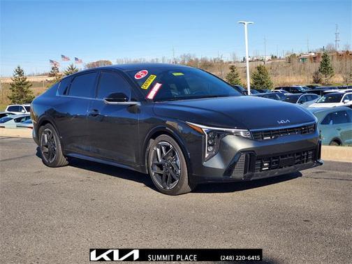2025 Kia K4 GT-Line