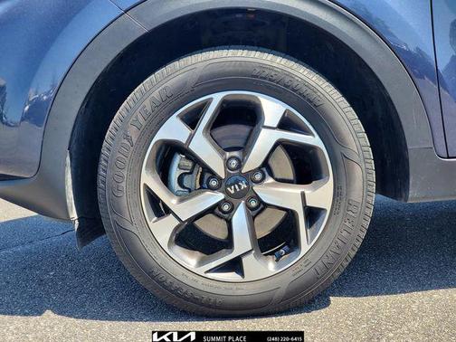 Pacific Blue 2022 Kia Sportage LX