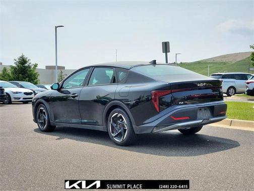 2025 Kia K4 EX