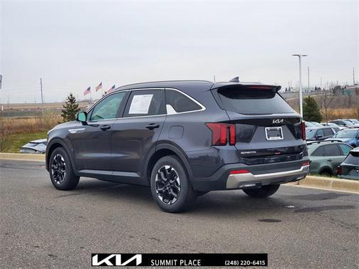 2025 Kia Sorento S