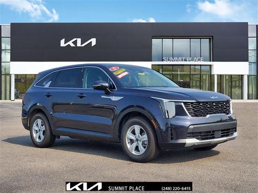 2025 Kia Sorento LX