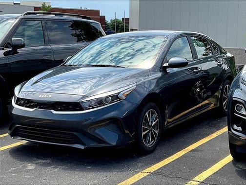 Gravity Gray 2023 Kia Forte LXS