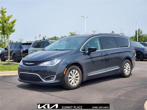 2018 Chrysler Pacifica Touring-L Plus