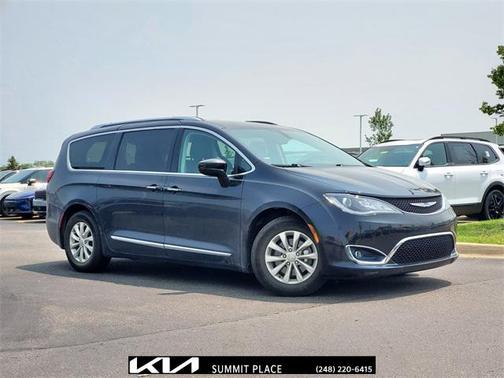 2018 Chrysler Pacifica Touring-L Plus