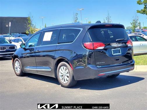 2018 Chrysler Pacifica Touring-L Plus