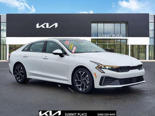 2025 Kia K5 EX