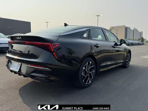 2025 Kia K5 EX