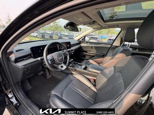 2025 Kia K5 EX