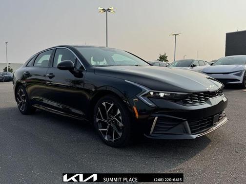 2025 Kia K5 EX