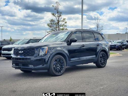 Ebony Black 2022 Kia Telluride SX
