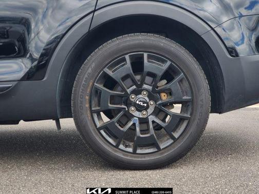 Ebony Black 2022 Kia Telluride SX