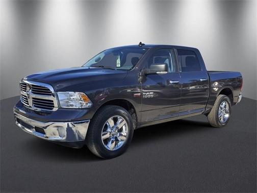 Photo 2 of 32 of 2018 RAM 1500 Big Horn