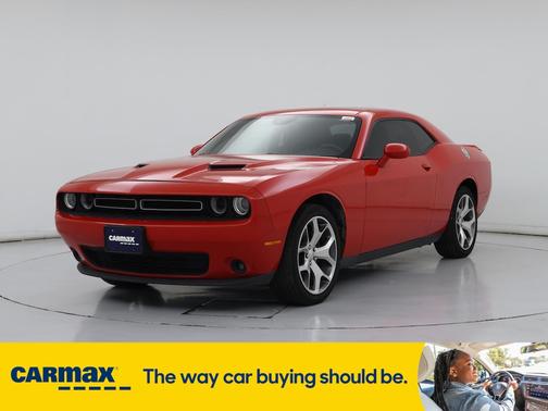 2016 Dodge Challenger SXT Plus