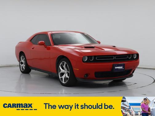 2016 Dodge Challenger SXT Plus