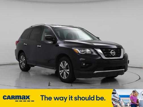 2019 Nissan Pathfinder SV